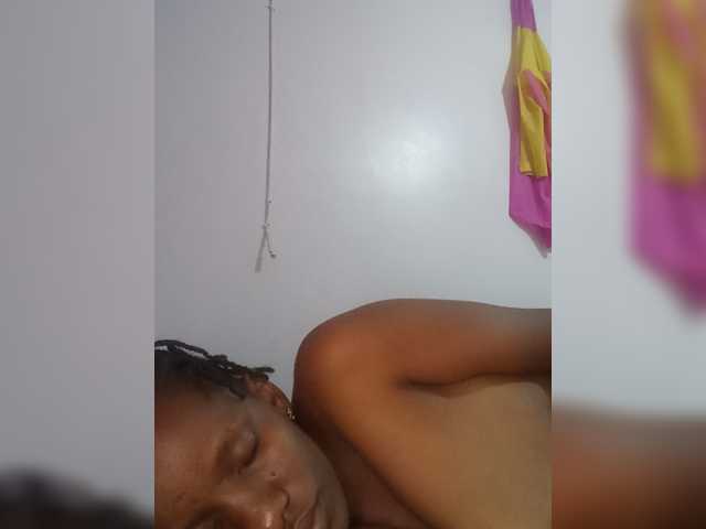 Cutegod22 live cam on BongaCams