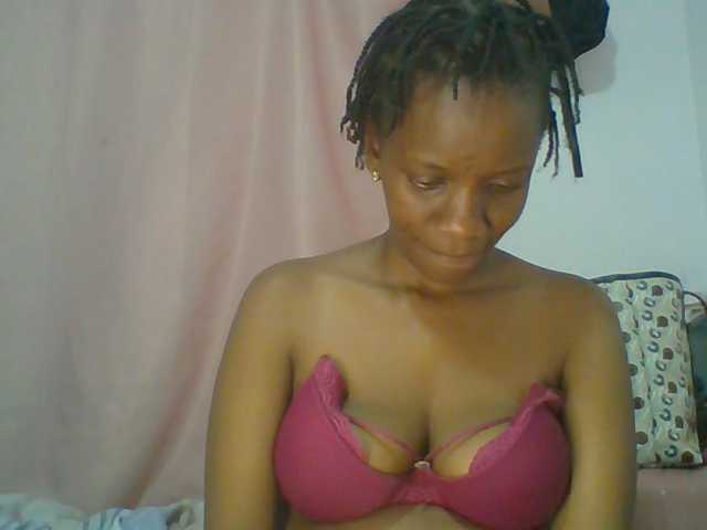 Cutegod22 live cam on BongaCams