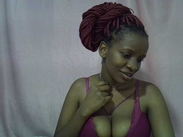 Cutegod22 live cam on BongaCams