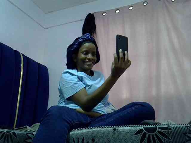 Cutegod22 Live Webcam on BongaCams