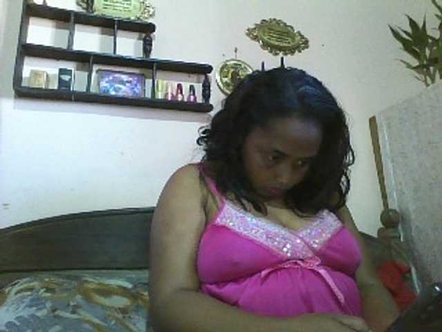 glamour01 live cam on BongaCams