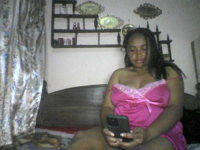 glamour01 live cam on BongaCams