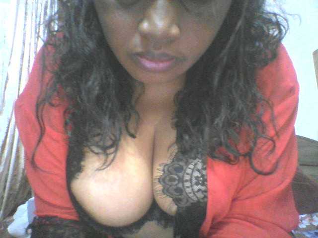 glamour01 live cam on BongaCams