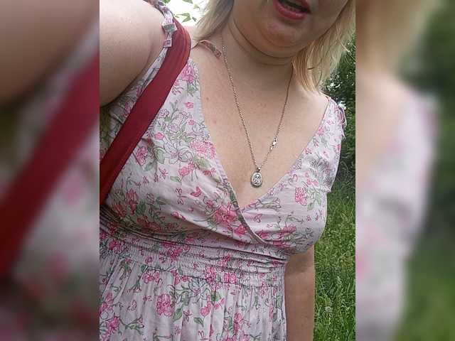 Lady-marshmallows live cam on BongaCams