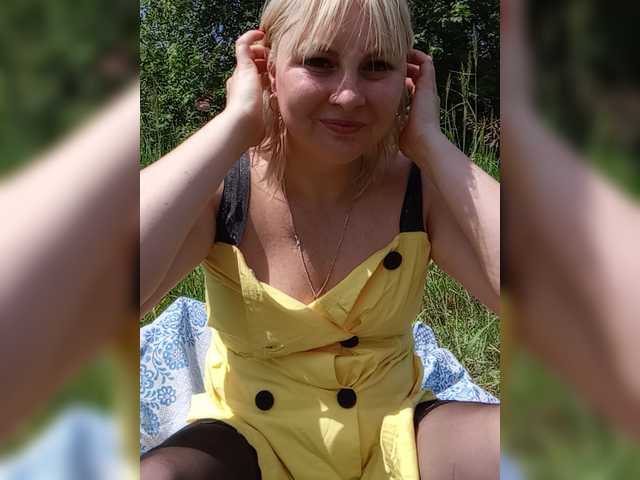 Lady-marshmallows live cam on BongaCams