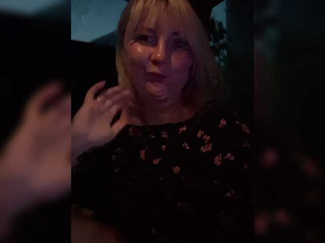 Lady-marshmallows live cam on BongaCams