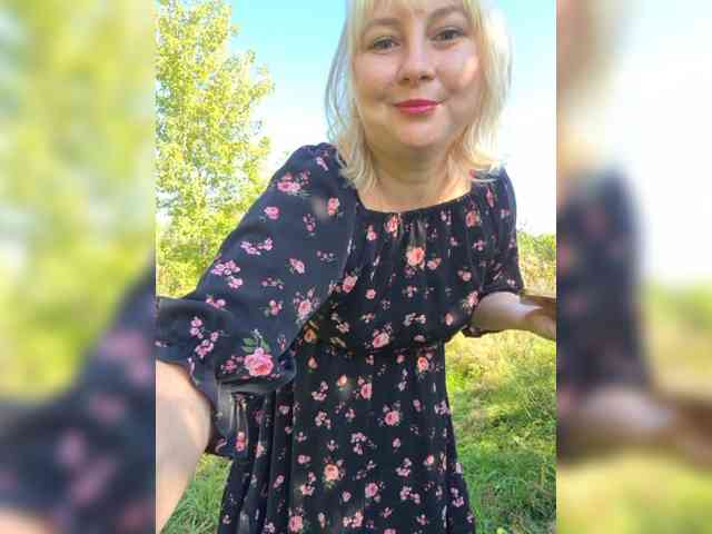 Model: Lady-marshmallows