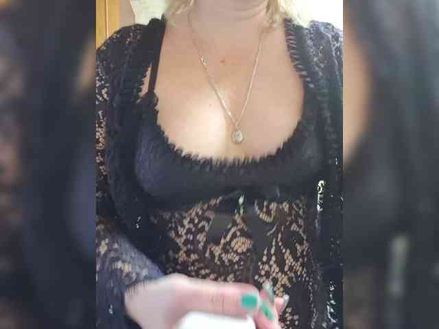 Lady-marshmallows webcam