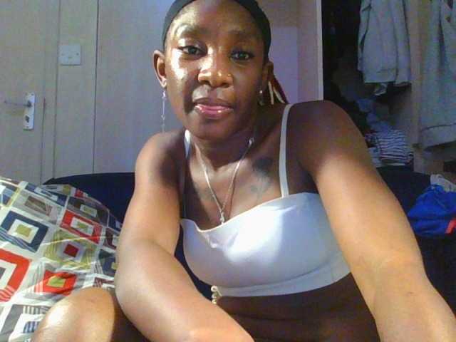 Hornycammy23's BongaCams show and profile