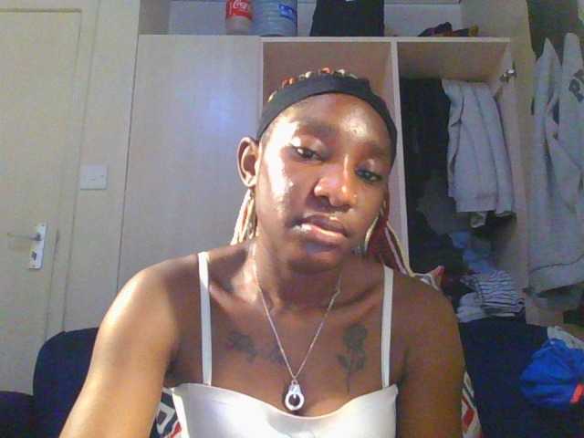 Hornycammy23's BongaCams show and profile