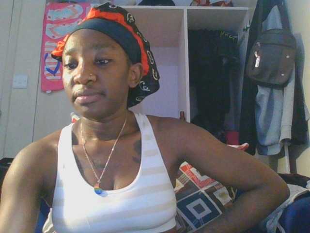 Hornycammy23 webcam