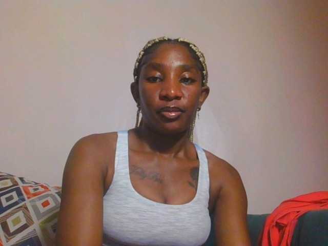 Hornycammy23 webcam