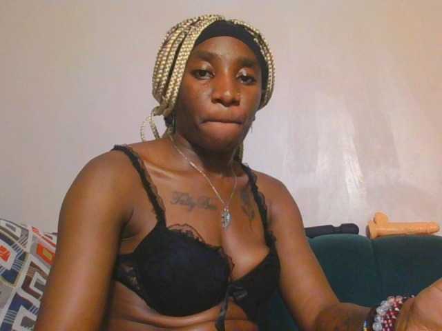 Hornycammy23