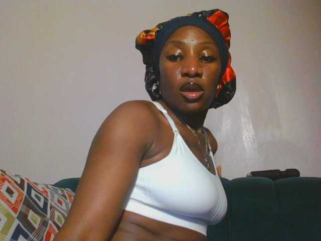 Hornycammy23