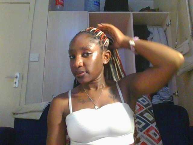 Hornycammy23's BongaCams show and profile