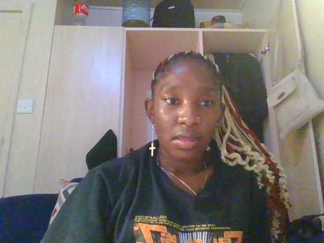 Hornycammy23's BongaCams show and profile