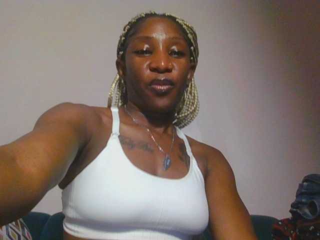 Hornycammy23