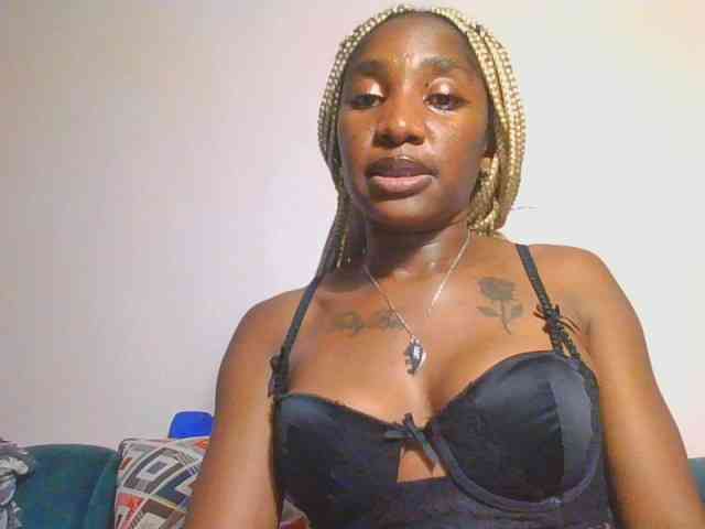 Hornycammy23