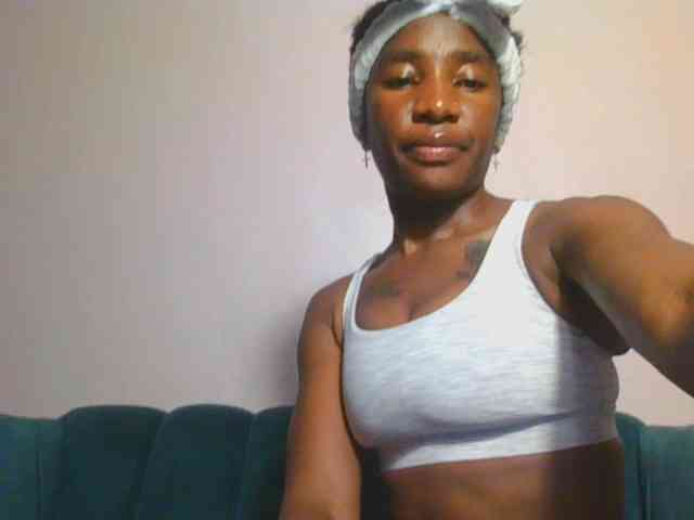 Hornycammy23 Hornycammy23