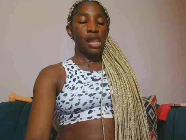 Hornycammy23 webcam