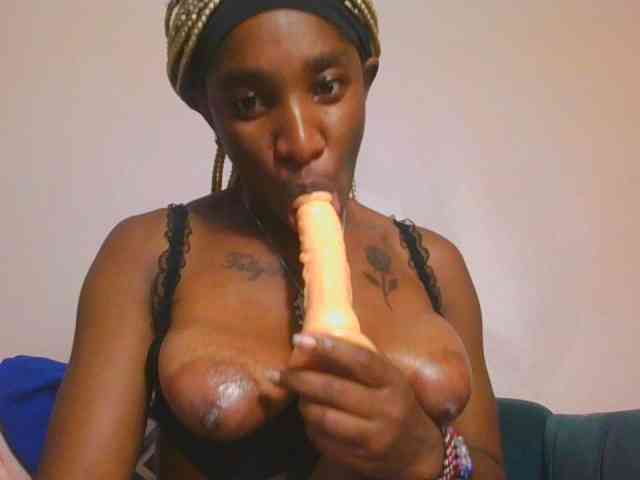 Hornycammy23