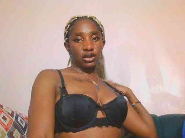 Hornycammy23