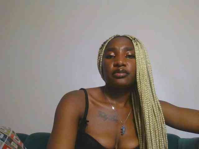 Hornycammy23