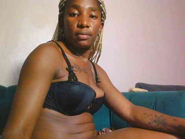 Hornycammy23