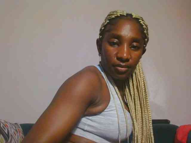 Hornycammy23