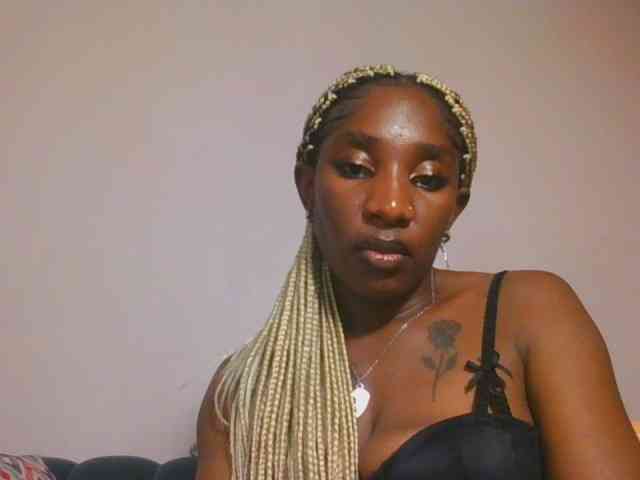 Hornycammy23