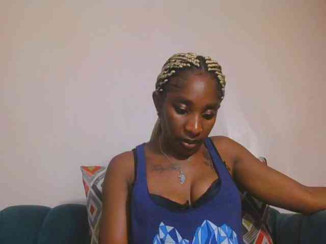 Hornycammy23