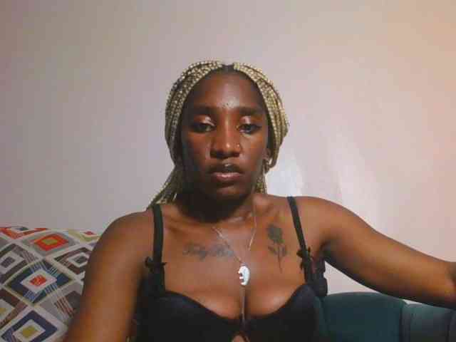 Hornycammy23