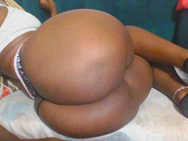 Hornycammy23 webcam