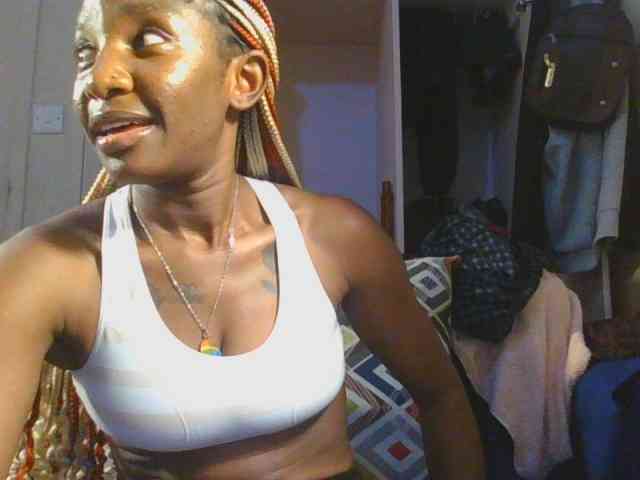 Hornycammy23