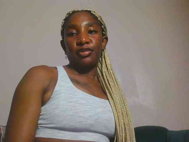 Hornycammy23 webcam
