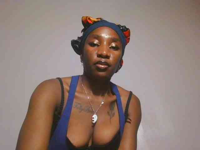 Hornycammy23 webcam