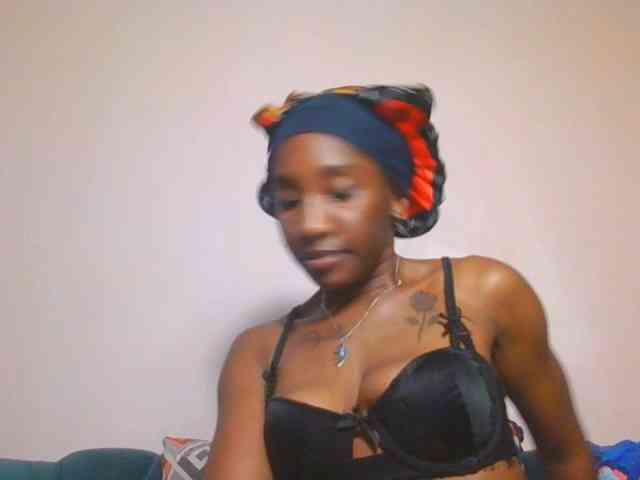 Hornycammy23 webcam