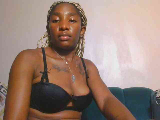 Hornycammy23