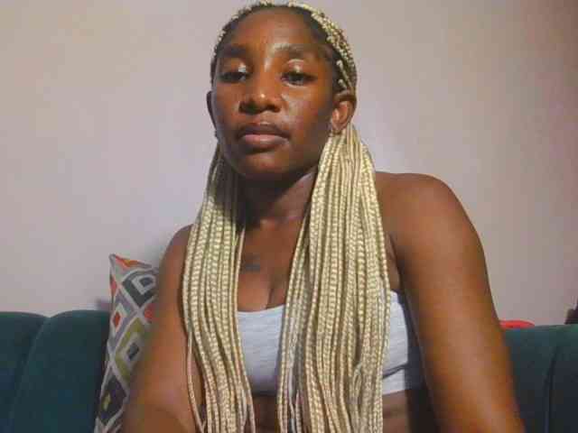 Hornycammy23 webcam