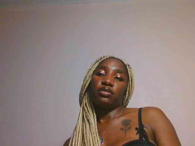Hornycammy23