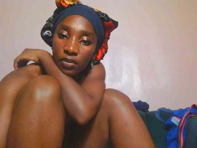 Hornycammy23