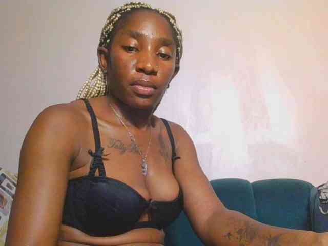 Hornycammy23
