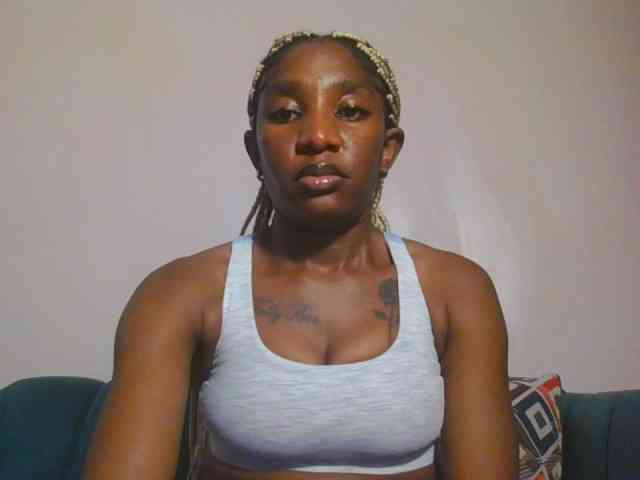 Hornycammy23