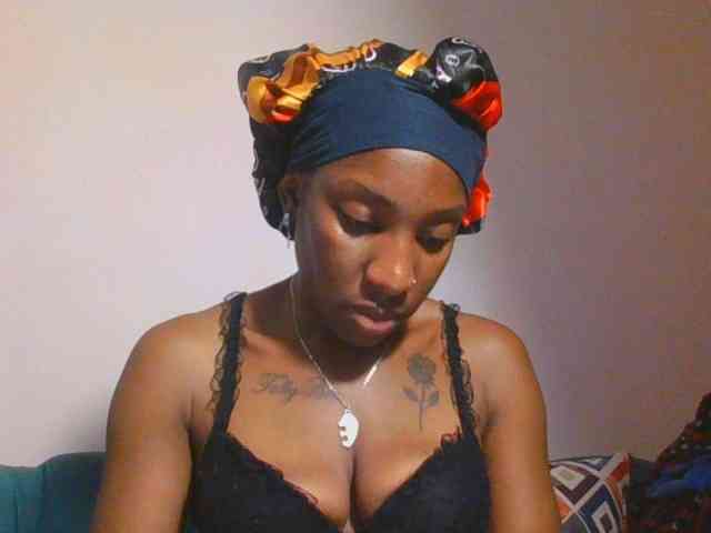 Hornycammy23