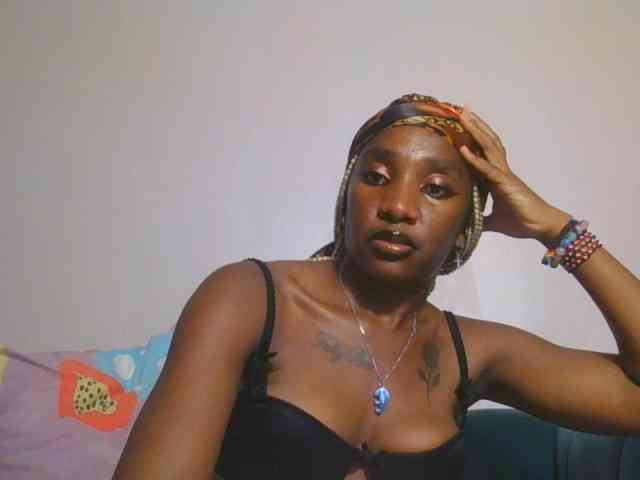 Hornycammy23