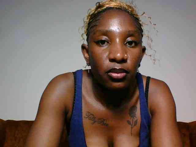 Hornycammy23 Hornycammy23