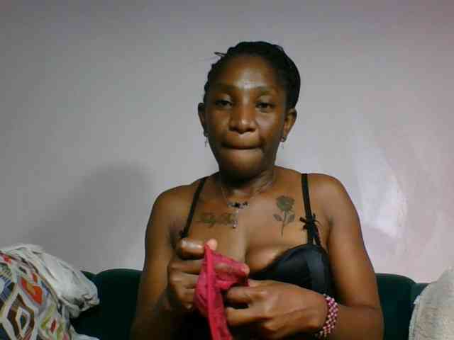 Hornycammy23 webcam