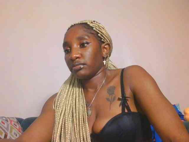 Hornycammy23