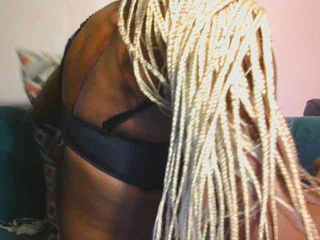 Hornycammy23