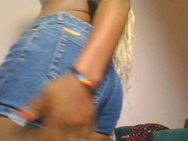 Hornycammy23